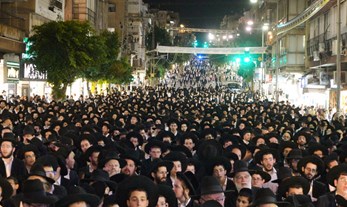 Modern-Ultra-Orthodox: Israel’s Haredi Community at a Crossroads