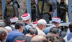 Survey: 56% of Jews Think Most Arab Citizens Support Temple Mount Attack 